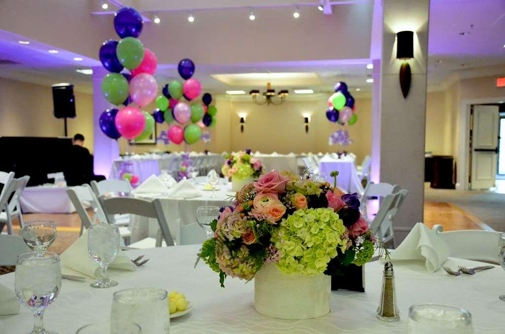 Doubletree By Hilton Hotel Boston - Bedford Glen المرافق الصورة