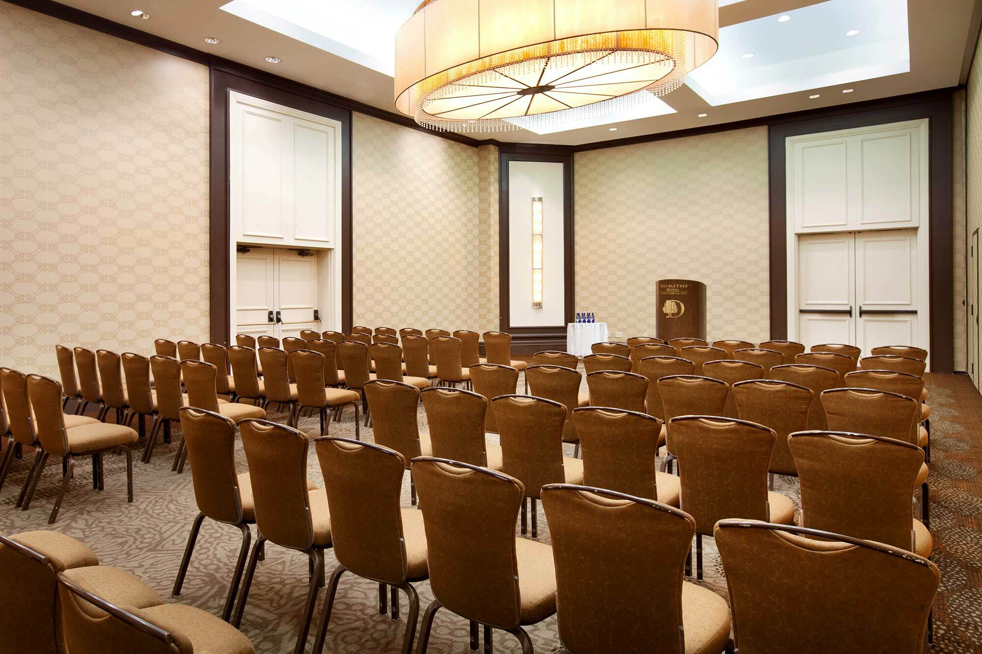 Doubletree By Hilton Hotel Boston - Bedford Glen المظهر الخارجي الصورة